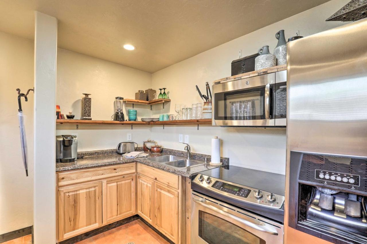 Вилла Pet-Friendly Tucson Casita Shared Hot Tub And Porch Экстерьер фото